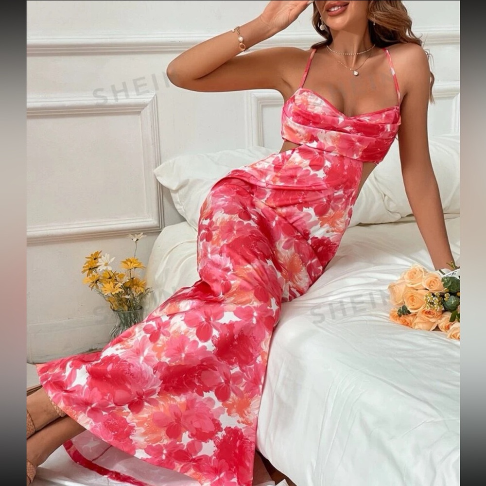 Pink Floral Waist Cut Out Dress 🌺